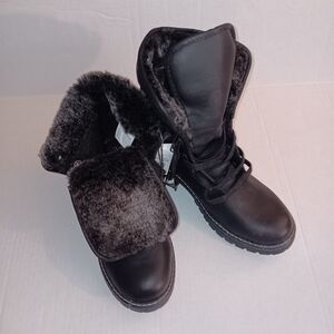 Mossimo Women's Black Faux Fur-Lined Boots Size 8 Y2k